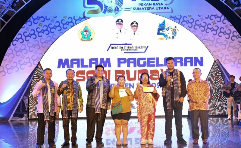 Pagelaran Seni dan Budaya Samosir